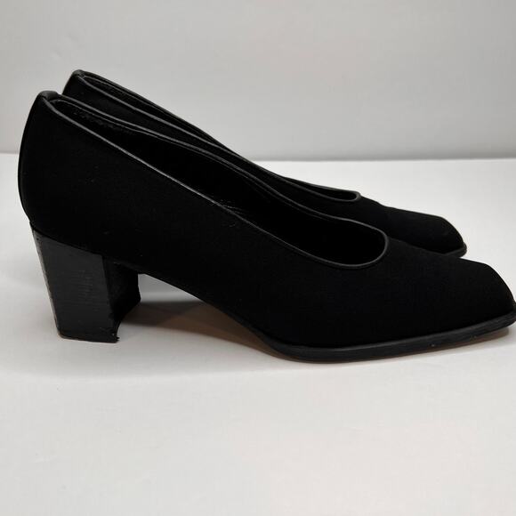 Stuart Weitzman Black Square Toe Fabric Low Heel Pumps Shoes Sz 9 AA - Picture 3 of 10